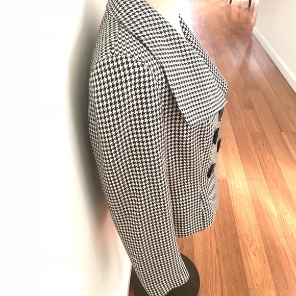 Liz Claiborne’s blazer!! - Picture 3 of 6